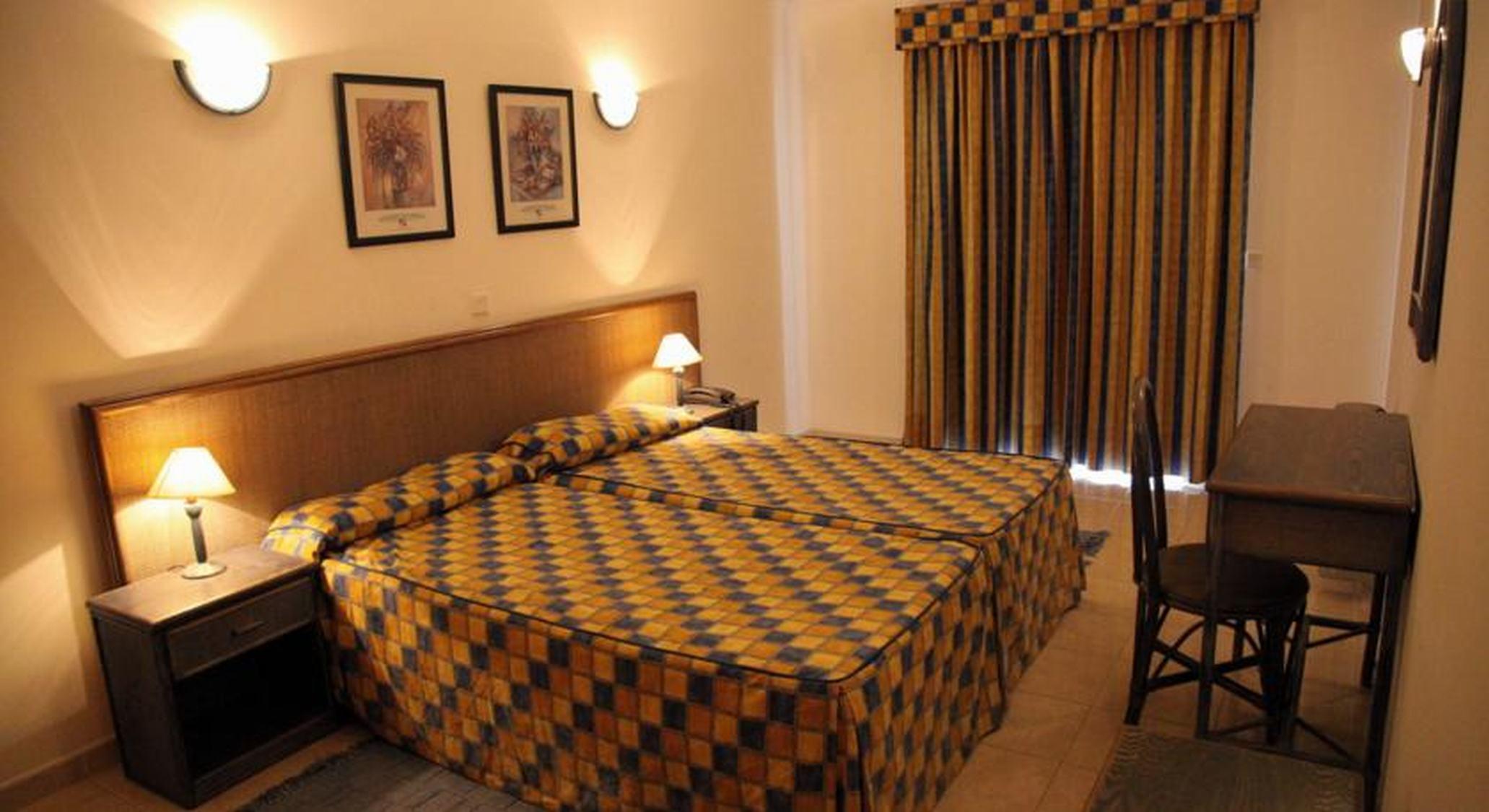 Aparthotel Calema Avenida Jardim Monte Gordo Eksteriør billede